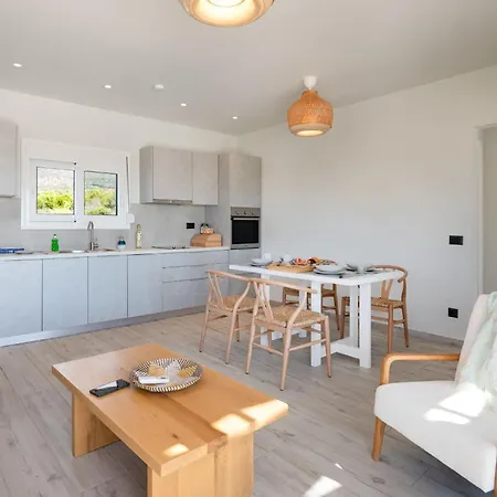 Ioanna Mentoros Karavádhos