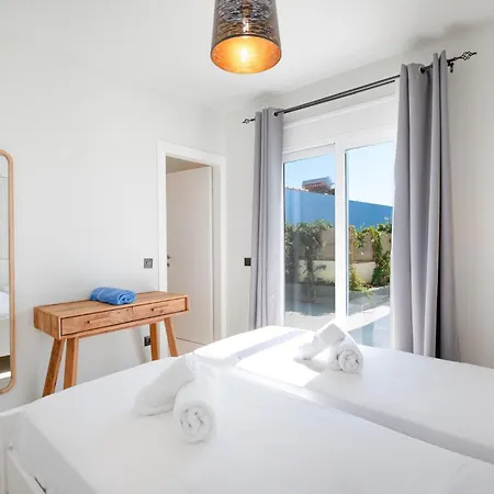 Ioanna Mentoros Vila